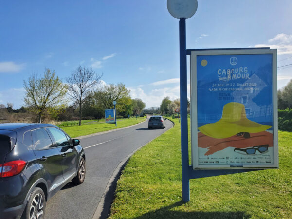 affichage publicitaire extérieur Cadres Blancs